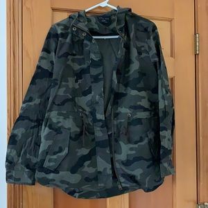 Lightweight camo jacket